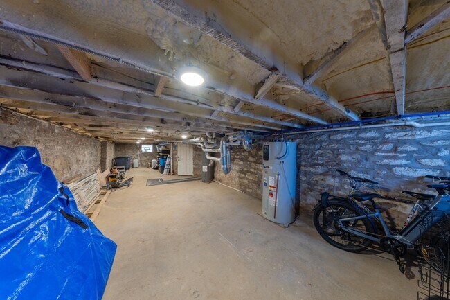 Building Photo - 3233A Morgan Ford Rd