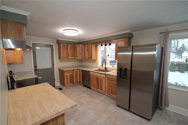 Building Photo - 103 Virginia Manor Rd