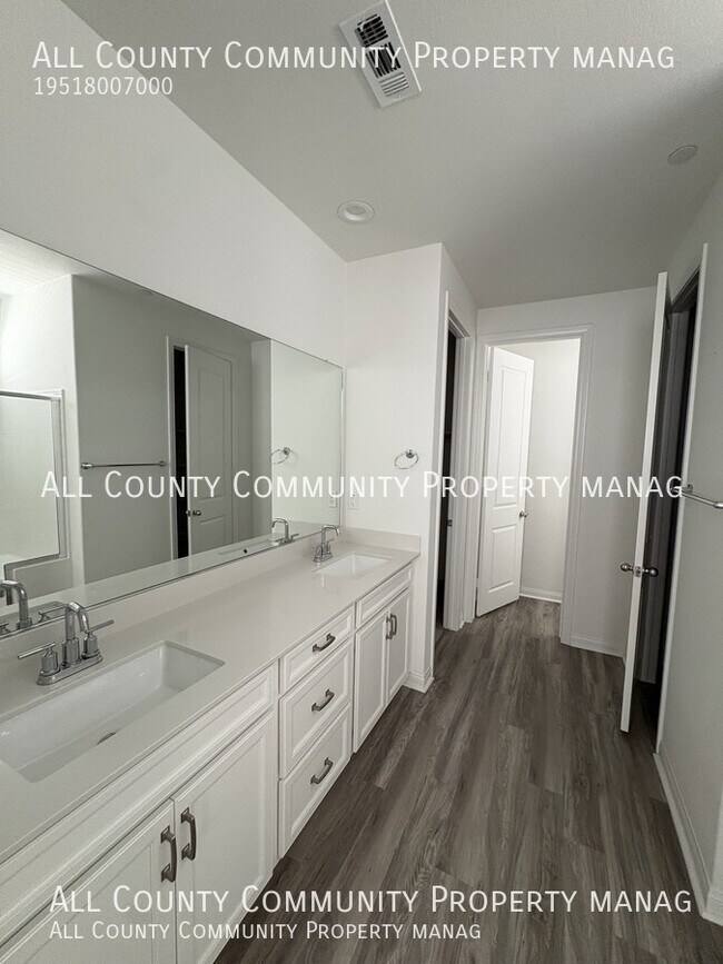 Building Photo - 33067 Muscadelle Ct