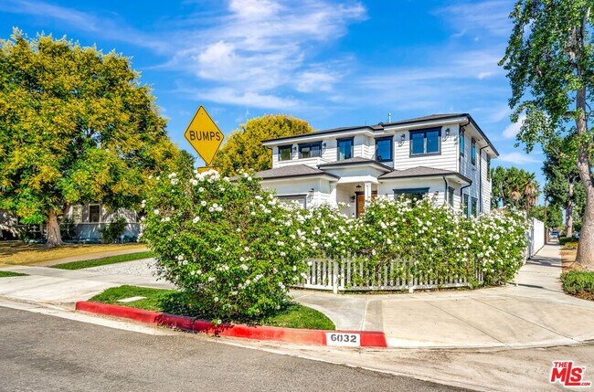 Building Photo - 6032 Goodland Ave