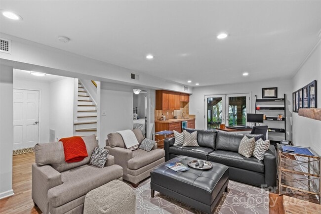 Building Photo - 2418 Ainsdale Rd