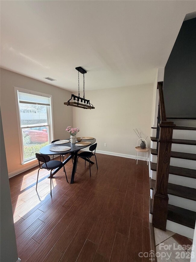 Building Photo - 3906 Crimson Wing Dr