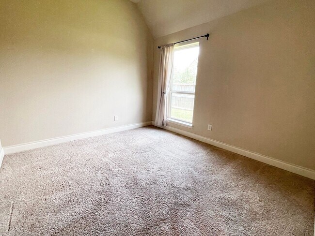 Building Photo - 2302 Lost Bridge Ln