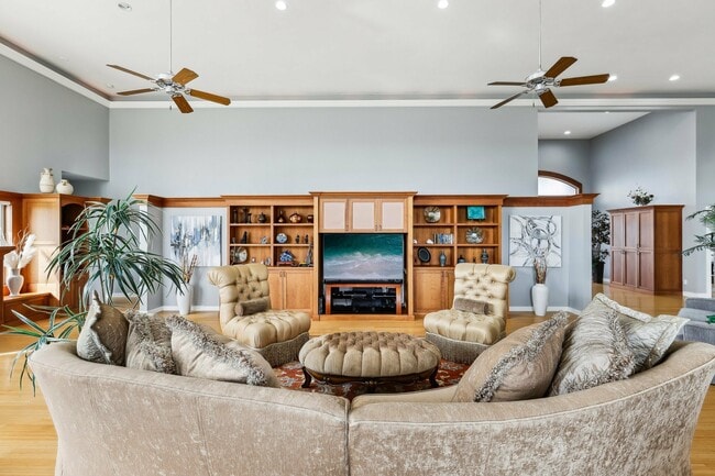 Building Photo - 15541 Bradshaw Rd