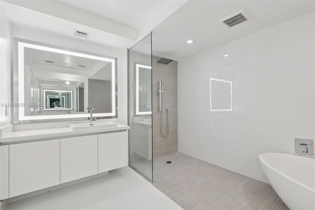 Building Photo - 330 Sunny Isles Blvd