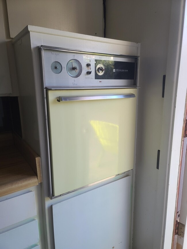 Building Photo - 4924 N Woodmere Fairway