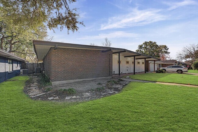 Building Photo - 9107 Timberside Dr