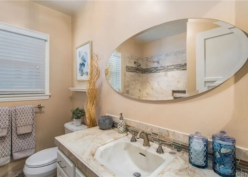 Building Photo - 751 W Marshall Blvd