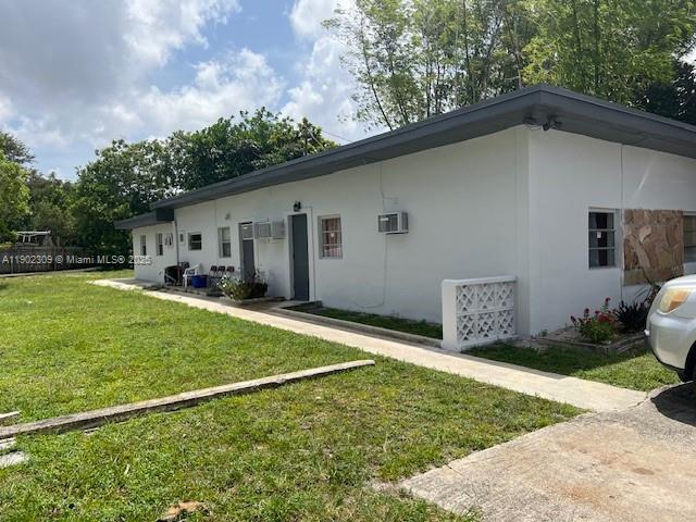 Primary Photo - 2784 SW 14th St