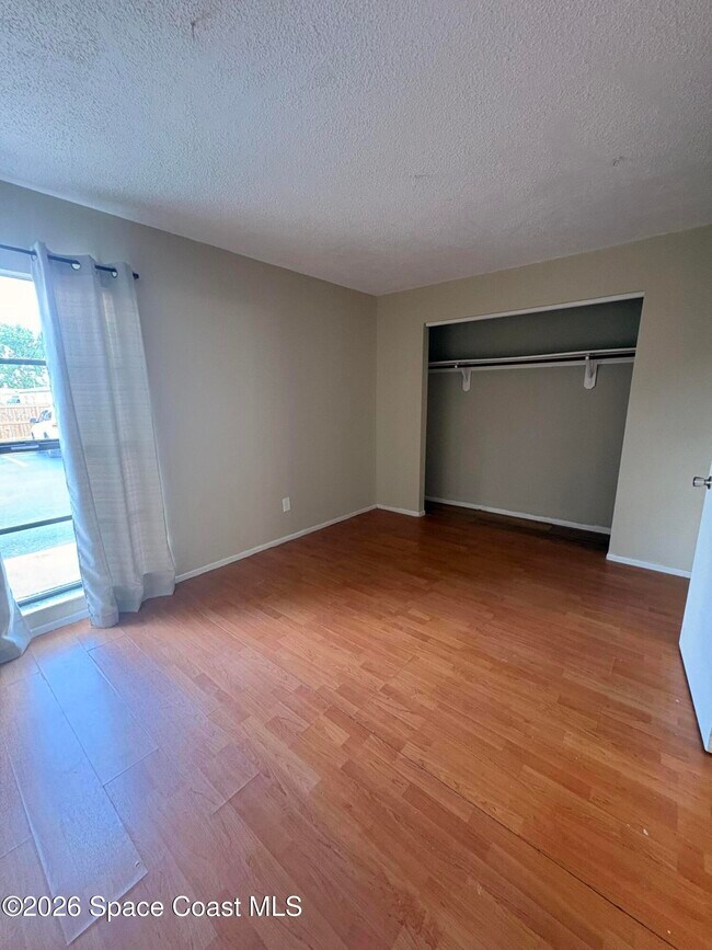 Building Photo - 1225 N Wickham Rd