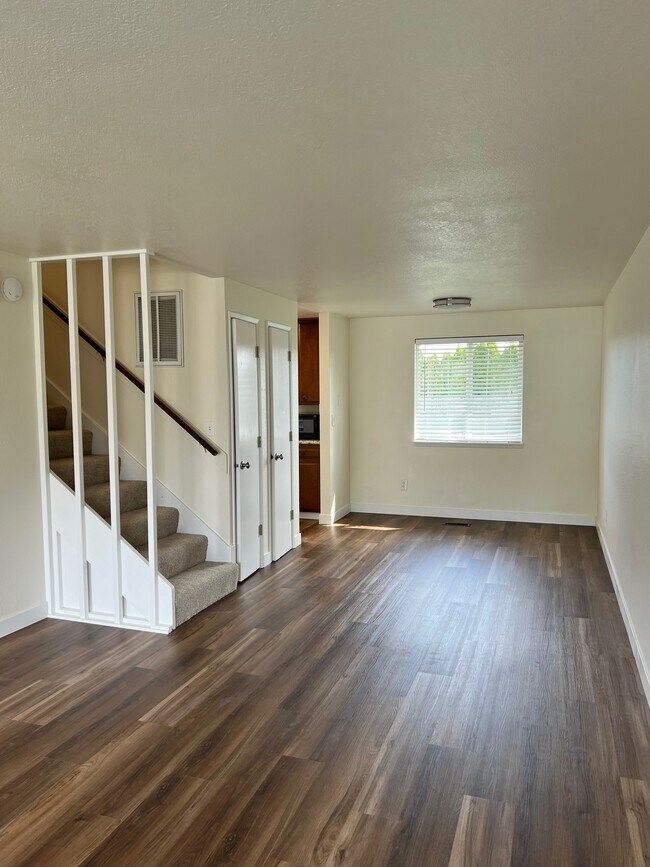 Building Photo - 3670 Casteel Street