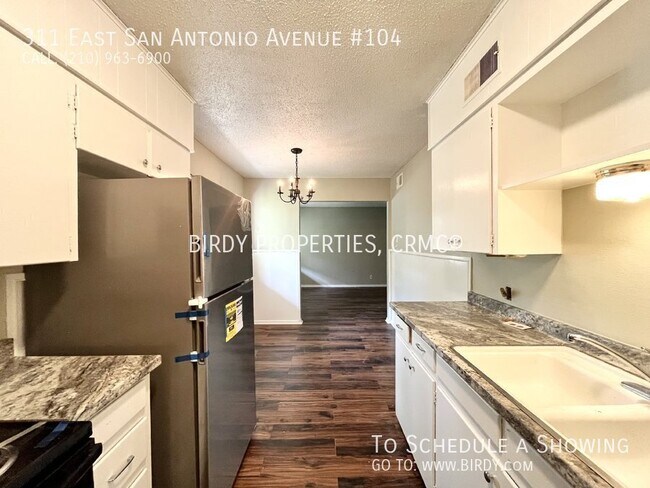 Building Photo - 311 E San Antonio Ave
