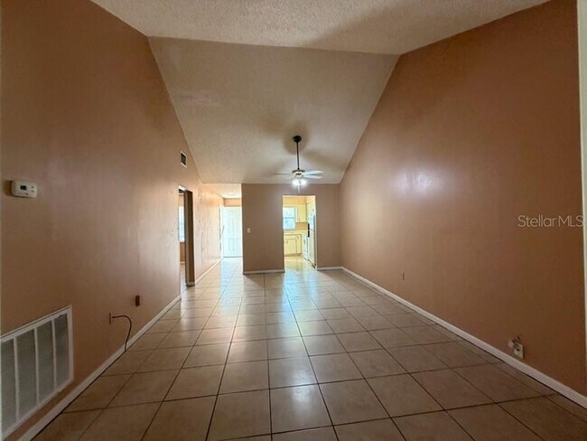 Building Photo - 1027 Harden Ct