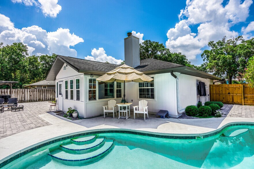 Building Photo - 4726 NW 27 Pl