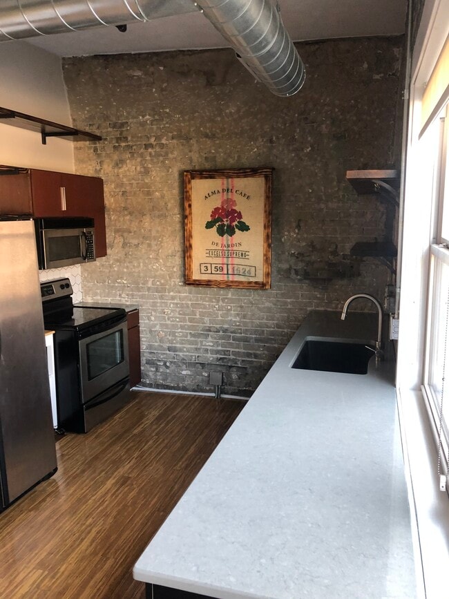 Building Photo - 56 Monroe Center St NW