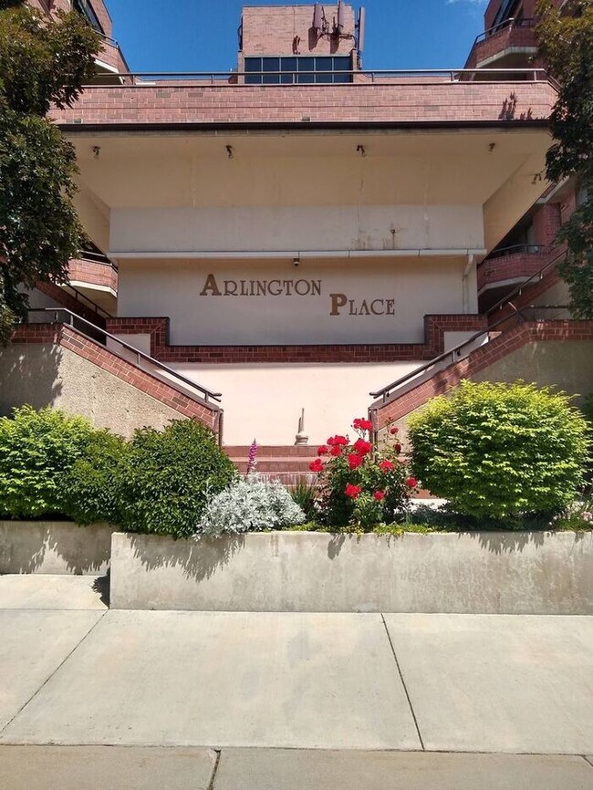 Building Photo - Modern Downtown Condo at Arlington Place