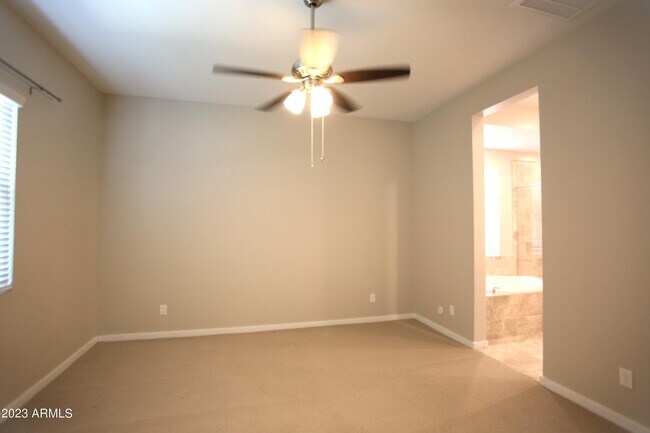 Building Photo - 1201 E Cherrywood Pl