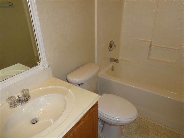 Building Photo - 9812 Sparrow Hawk Ln