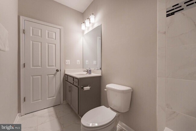 Building Photo - 14302 Potomac Heights Ln