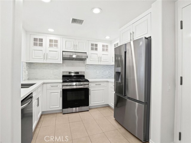 Building Photo - 1598 Long BCH