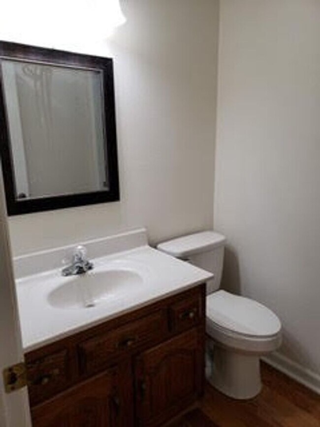 Building Photo - 504 Mountain Breeze Ln