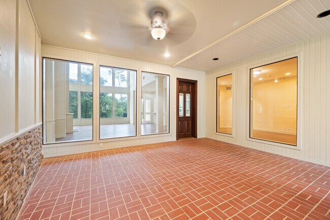 Building Photo - 103 Sage Rd