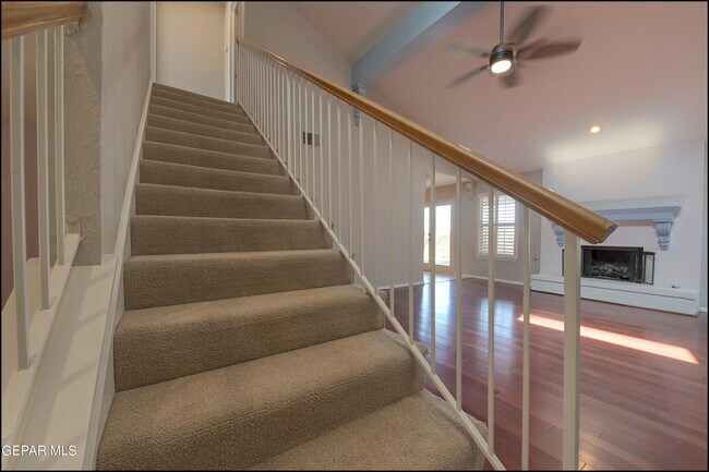 Building Photo - 601 Firedale Ln