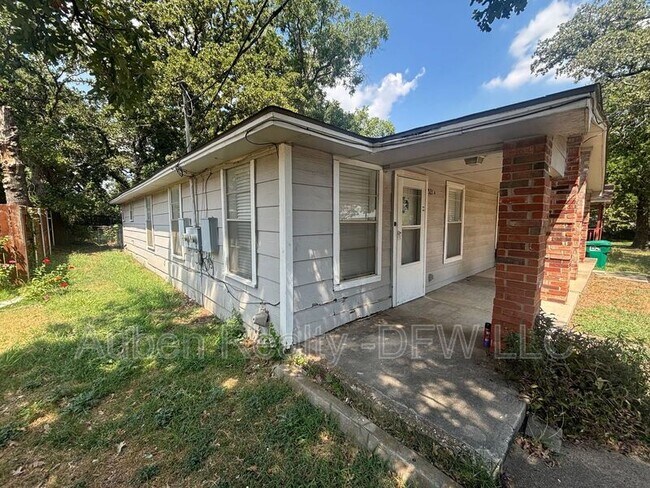 Building Photo - 521 Ruth St