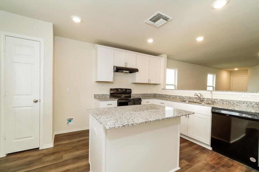 Building Photo - 4130 Lily Glade Ln