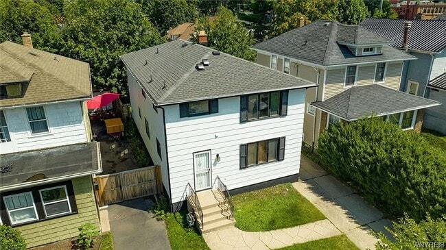 Building Photo - 19 W Northrup Pl