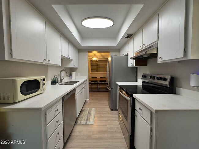 Building Photo - 2444 N 62nd St
