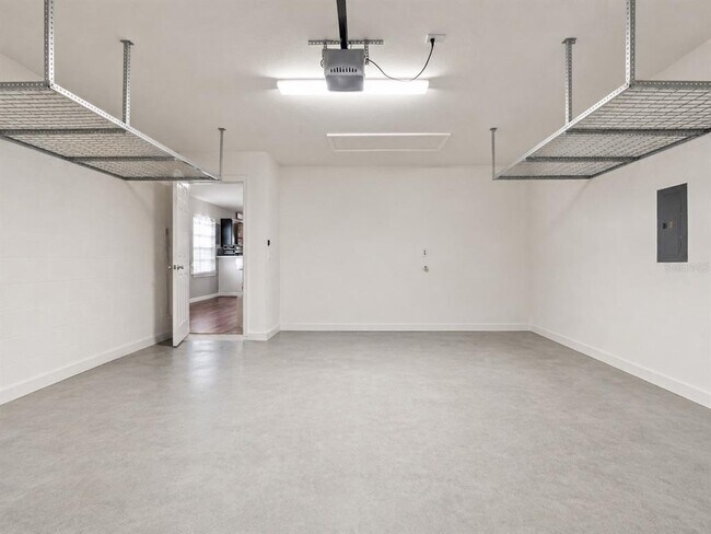 Building Photo - 8016 Diamond Creek Ln