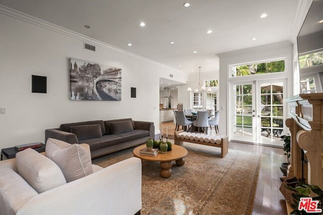 Building Photo - 9023 Alto Cedro Dr