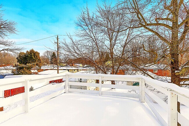 Building Photo - 3 BED 1 BATH SINGLE FAMILY HOME IN BEAUTIFUL SOUTH EUCLID