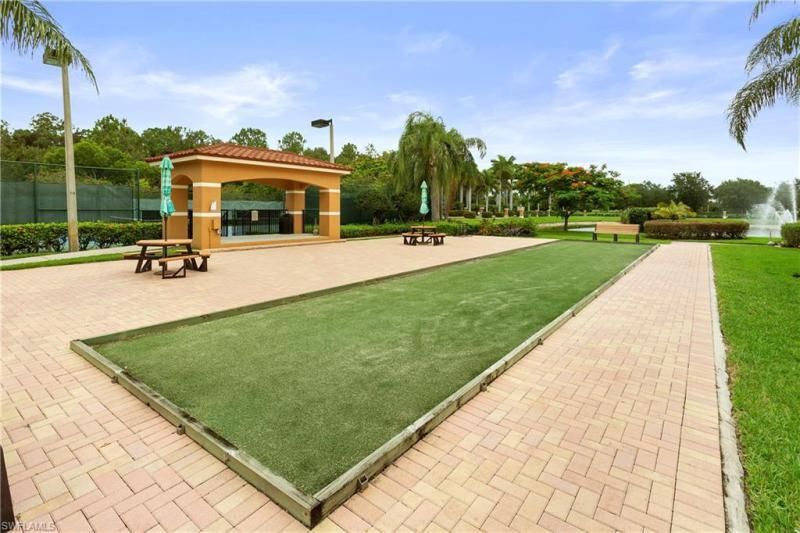 Building Photo - 1865 Florida Club Dr