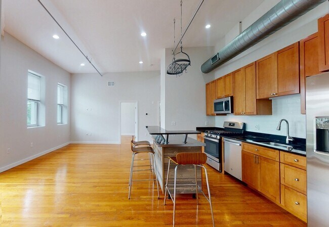 Primary Photo - 960 Broadway