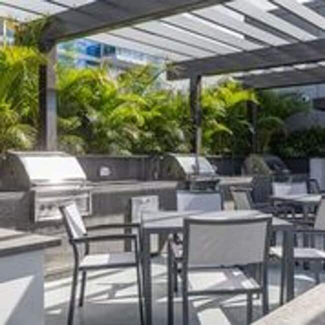 Building Photo - Penthouse 1-bedroom with 2-Parking!