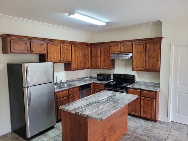 Building Photo - 378 Acadia Lp