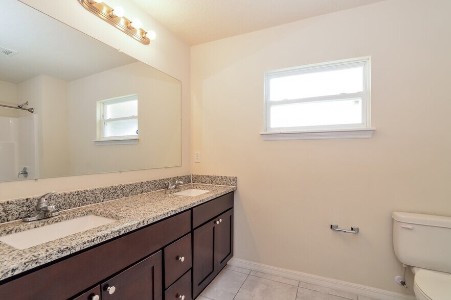 Building Photo - 938 Nancy Ct