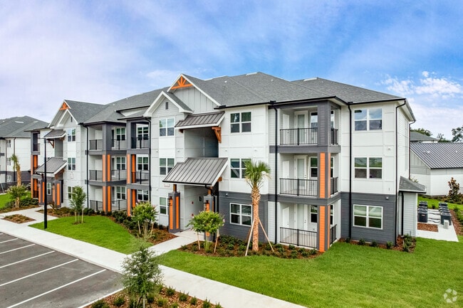 Building Photo - SW 38th Avenue Apartments