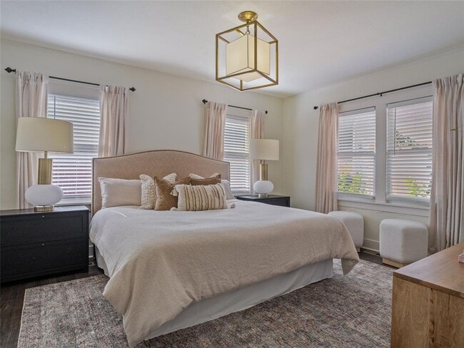 Building Photo - 212 Edgemere Ct