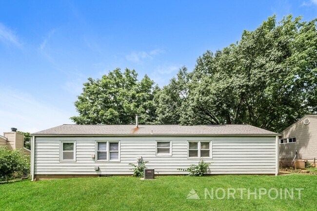Building Photo - 3 BR/1.5BA | Newly Renovated Single Family Home | 1-Car Covered Parking | Gated backyard