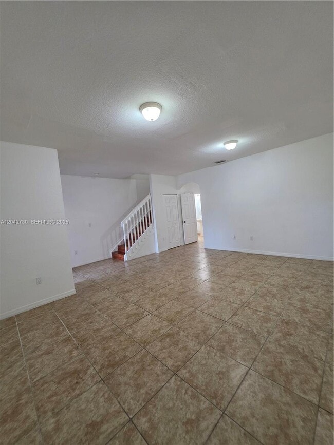 Building Photo - 4906 SW 141st Ave