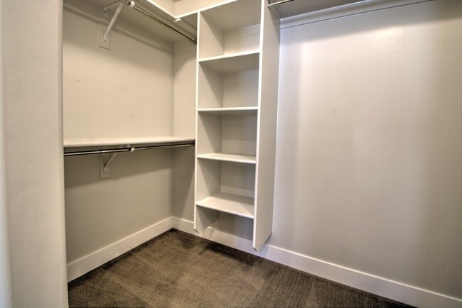 Building Photo - Pet Friendly Lehi Townhome