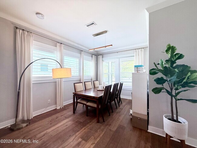 Building Photo - 161 Paradise Valley Dr