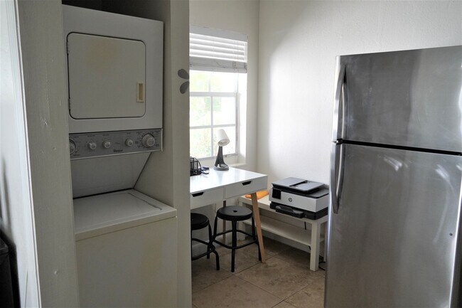 Building Photo - 30 NW 45th St