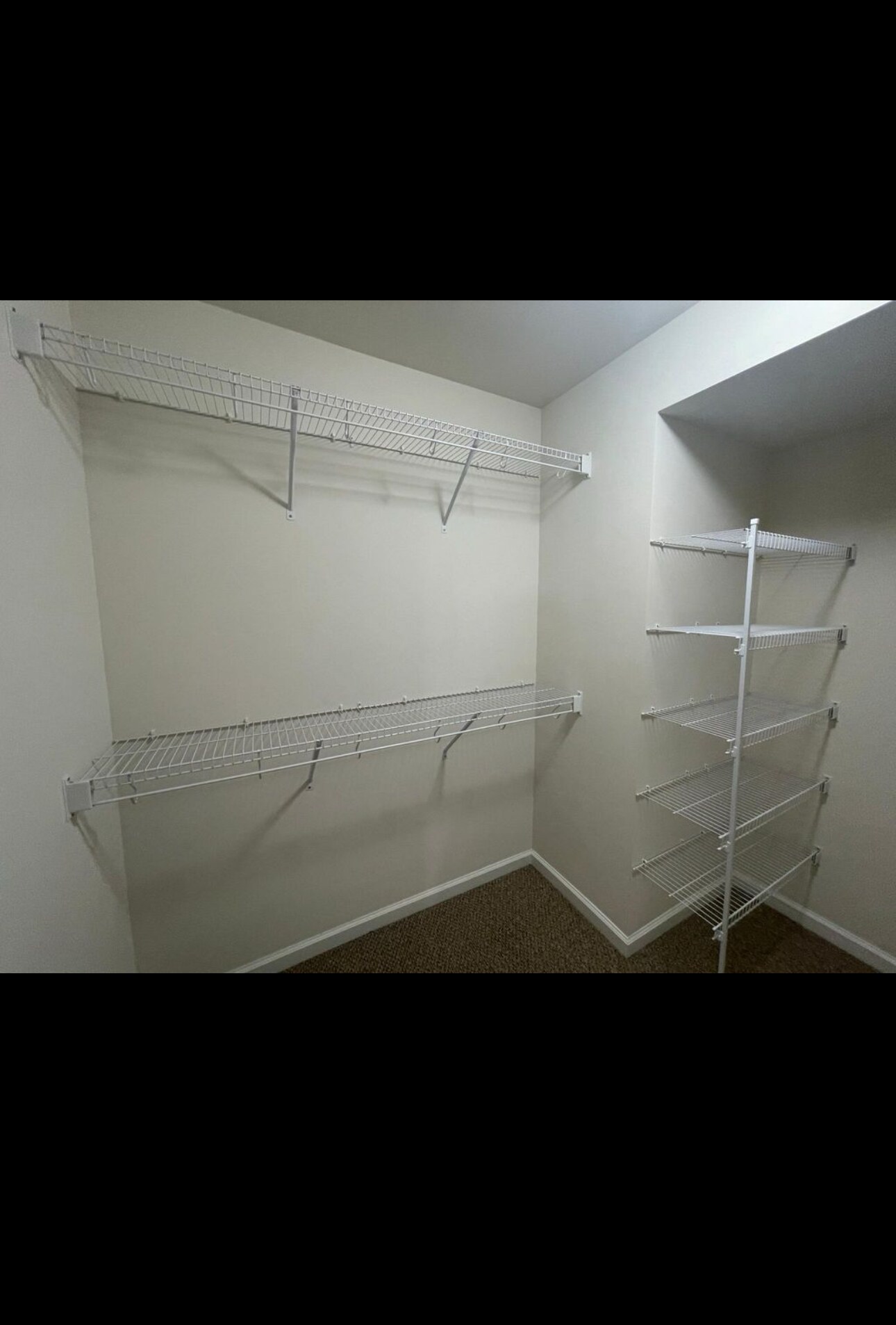 Building Photo - 8322 Heritage Crossing Ct