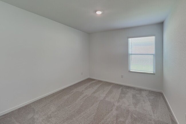 Building Photo - 3105 Lynmar Ln