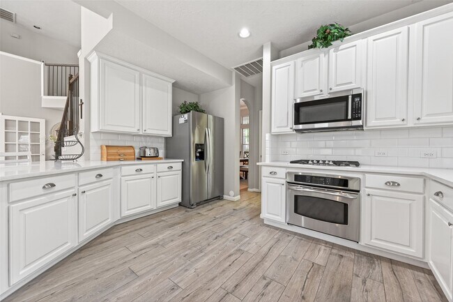 Building Photo - 155 E Concord Valley Cir