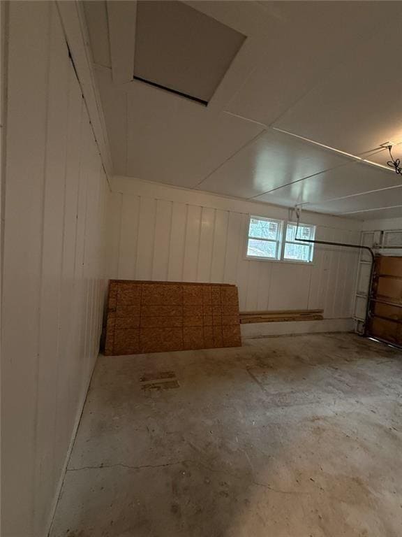 Building Photo - 1055 Pinecrest Dr